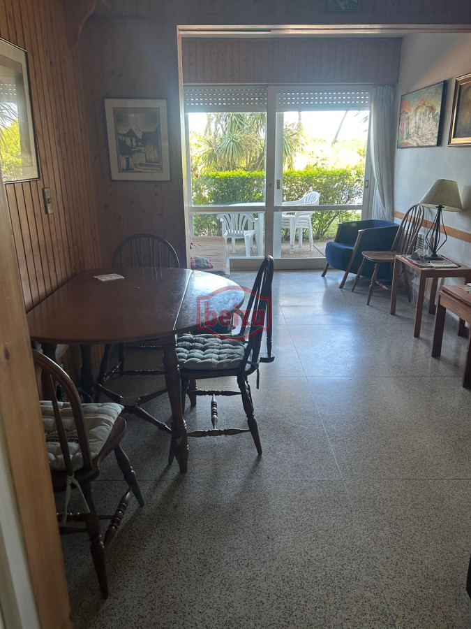 Apartamento ID.166827/-Monoambiente-Premium-a-50-metros-de-la-Playa- - Venta apartamento 1 dormitorio frente mal Playa Mansa