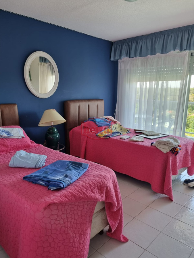 Apartamento ID.165472/Vista-directa-al-mar.-Torre-de-alta-gama - mansa venta dos dormitorios dos baños amenities