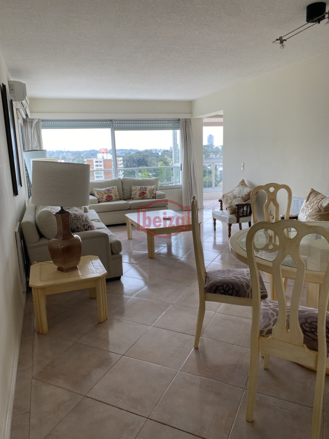 Apartamento ID.166400/Espectacular-apartamento-en-el-corazón-de-punta-del-este - Excelente departamento 