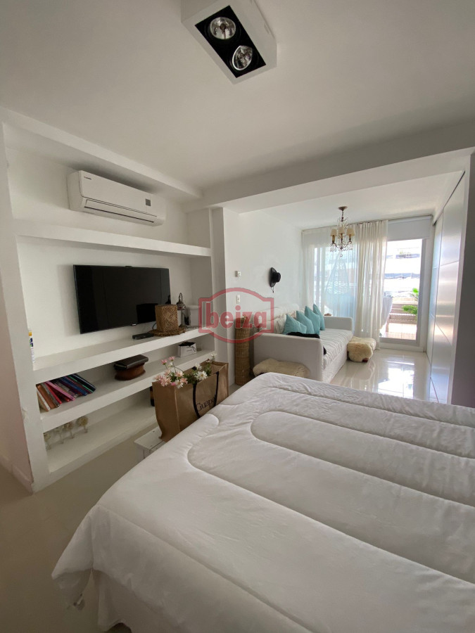 Apartamento ID.166583/Apartamento-en-Peninsula,-2-dormitorios-* - Hermoso apartamento de 3 dormitorios y 3 baños en playa Brava