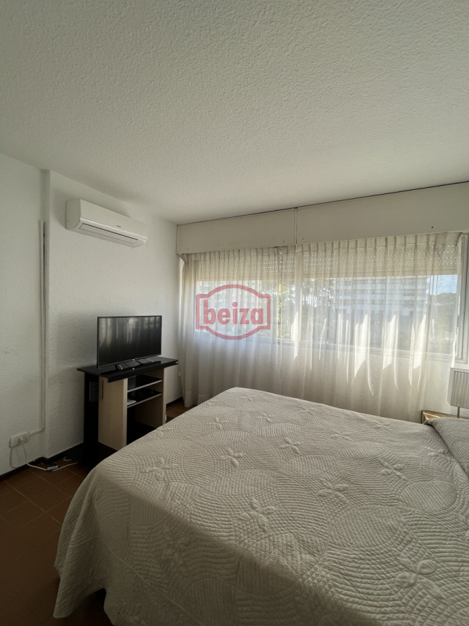 Apartamento ID.70094/Cerca-del-Puerto--Amplia-terraza - Roosevelt - Apartamento cómodo y luminoso - Edificio con Piscina