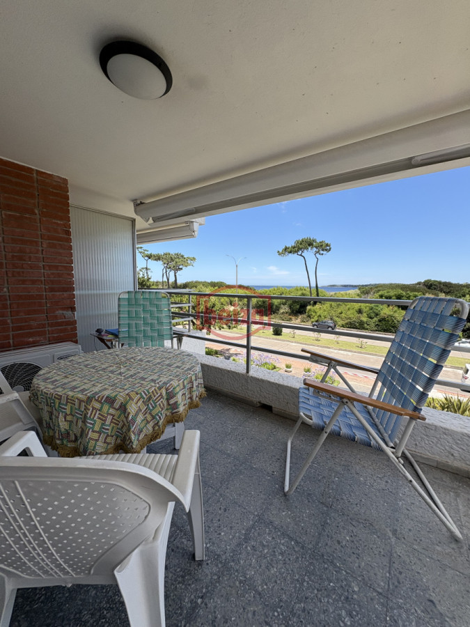 Apartamento ID.166666/un-dormitorio-frente-al-mar - Hermoso apartamento  primera fila mansa