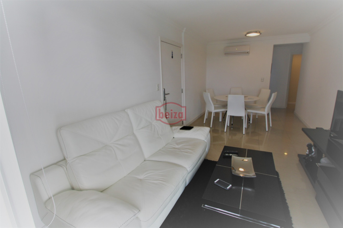 Apartamento ID.163760 - Playa Mansa - 2 Dormitorios en suite. Gran variedad de amenities