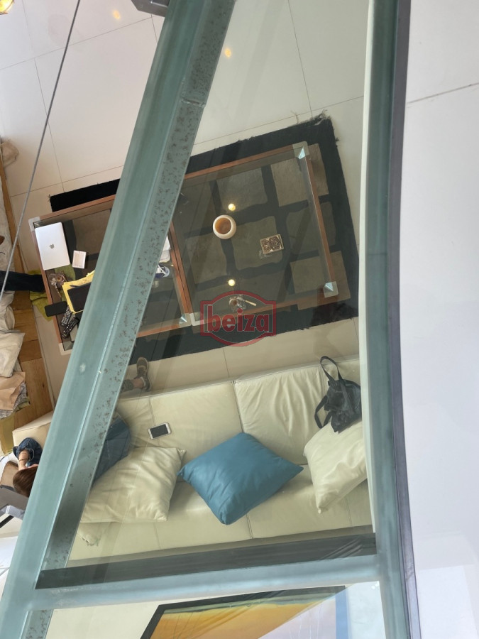 Apartamento ID.165286/Alquiler-de-apartamento-de-tres-dormitorios-y-dependencia-en-Punta-del-Este - Pent house en venta