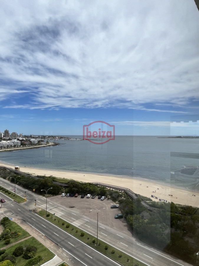 Apartamento ID.165989 - Primera línea de la Mansa. Gran apartamento. 3 Dormitorios y dependencia.