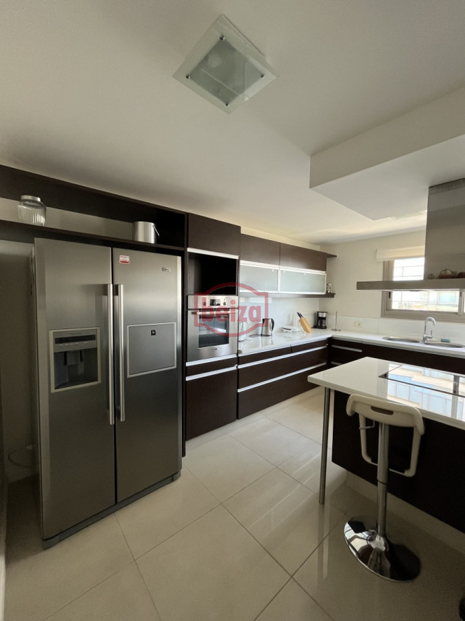 Apartamento ID.163707/Un-dormitorio--Céntrico-pero-a-100-metros-de-la-playa - IMPERIALE DIVINO DE 3 DORMITORIOS