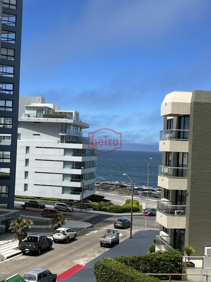 Apartamento ID.165955/A-pasos-del-Puerto-y-a-metros-de-la-plaza-Artigas - Apto de 1 dormitorio*