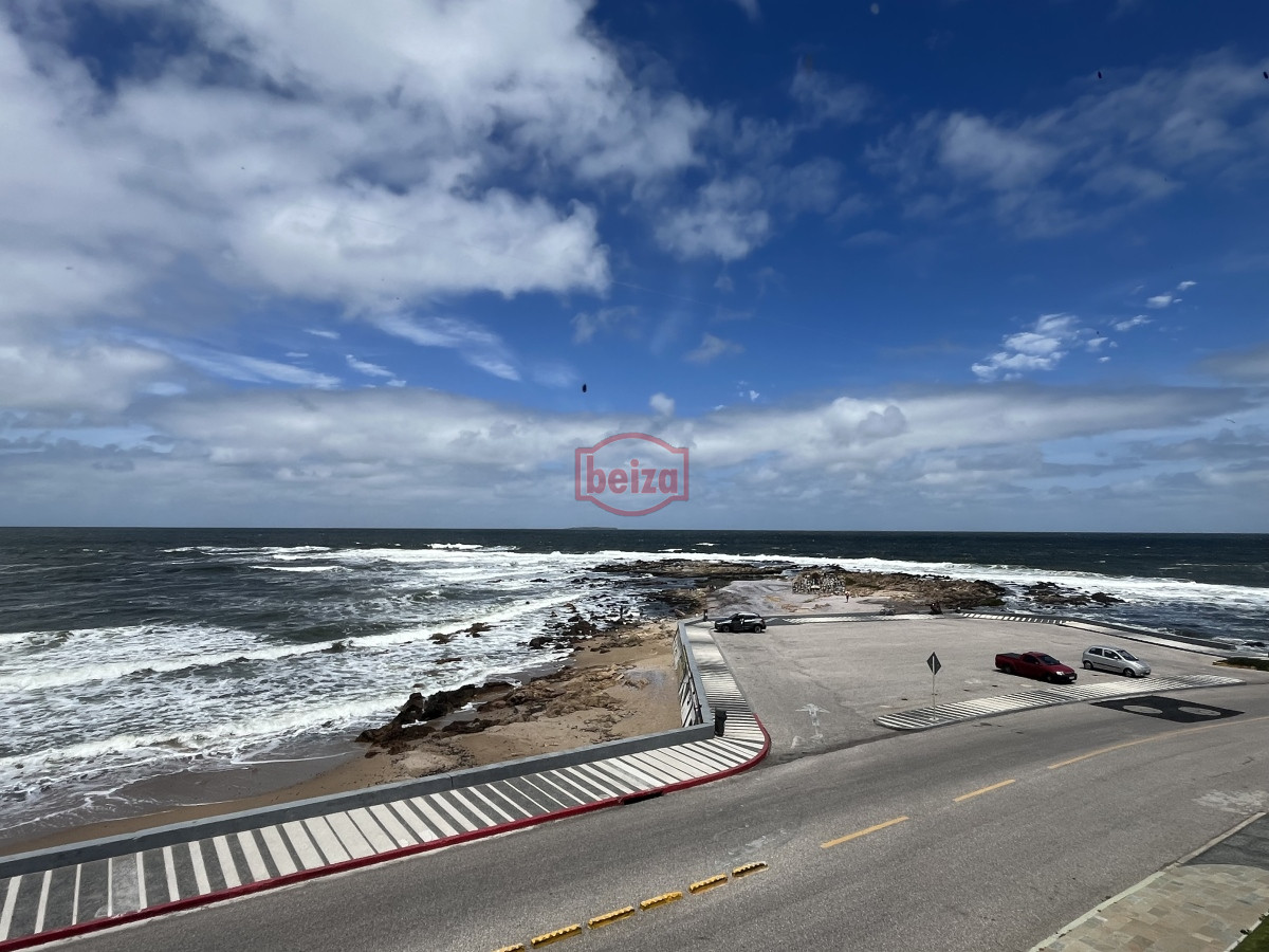 Apartamento ID.166043/Playa-Brava - Alquiler 3 dormitorios y dependencia
