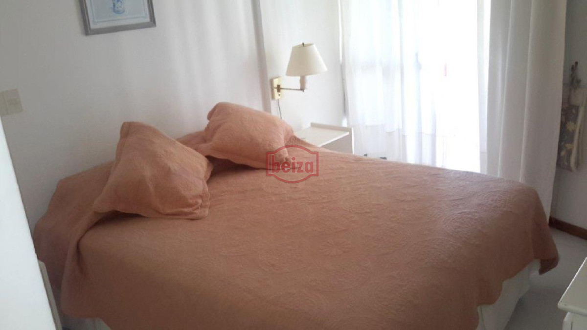 Apartamento ID.161172/Apartamento-en-Mansa,-1-dormitorio-y-medio - Apartamento en Brava, 2 dormitorios *