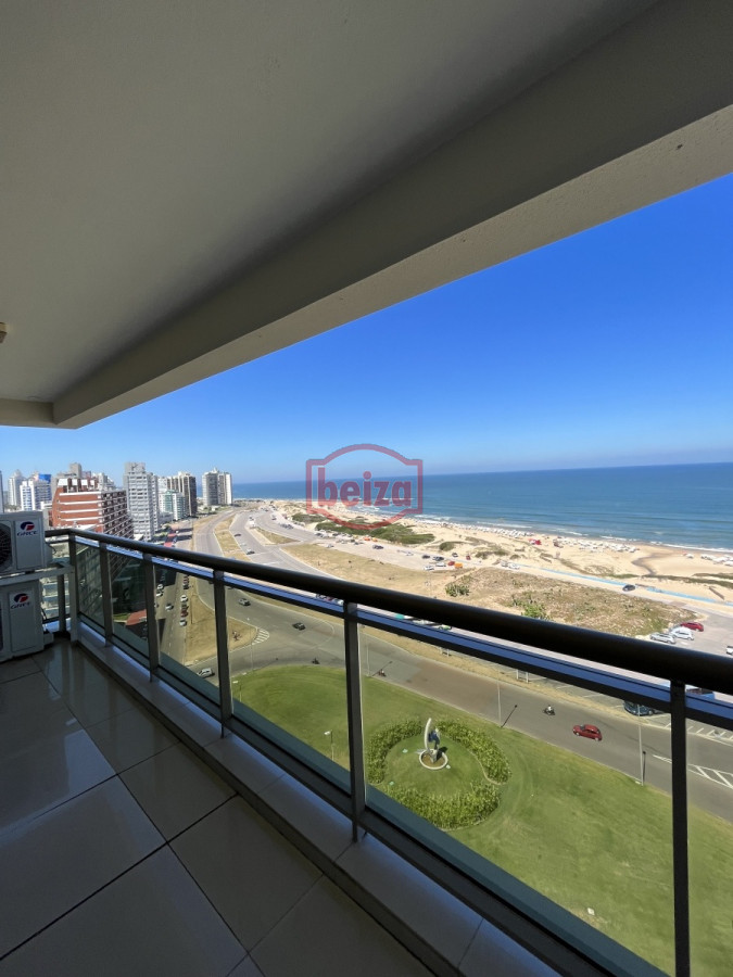 Apartamento ID.163707/Un-dormitorio--Céntrico-pero-a-100-metros-de-la-playa - IMPERIALE DIVINO DE 3 DORMITORIOS