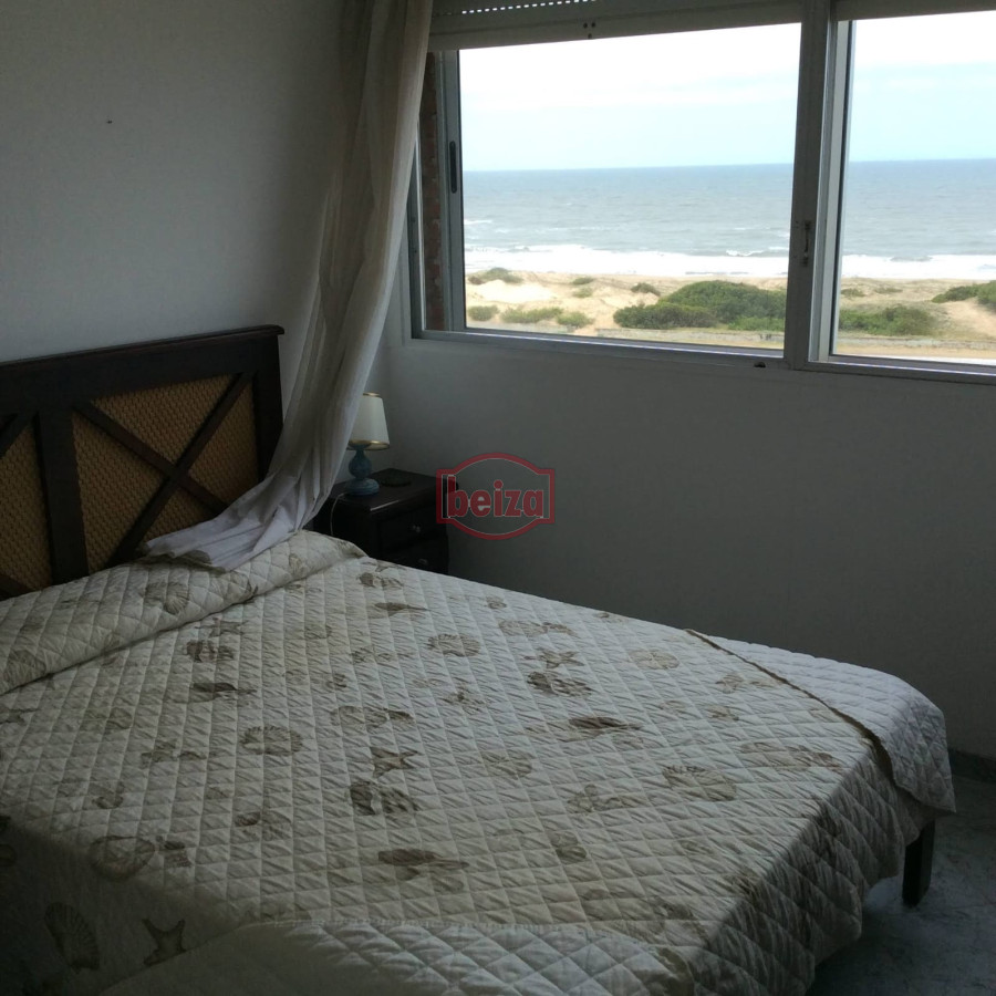 Apartamento ID.166113/Apartamento-de-3-dormitorios,-con-parrillero-y-estufa,-cerca-del-mar,-Punta-del-Este- - Apartamento en Brava - Punta del Este