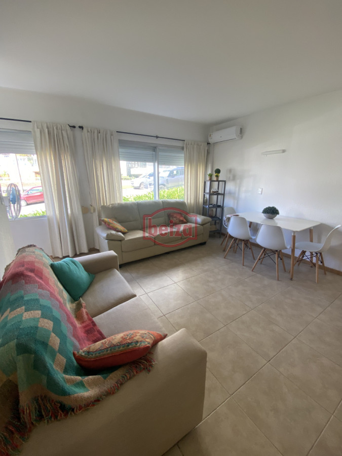 Apartamento ID.166573/APTO-2-DORMS-.-PRÓXIMO-AL-PUERTO-!!!- - Apartamento en Península de 1 Dormitorio