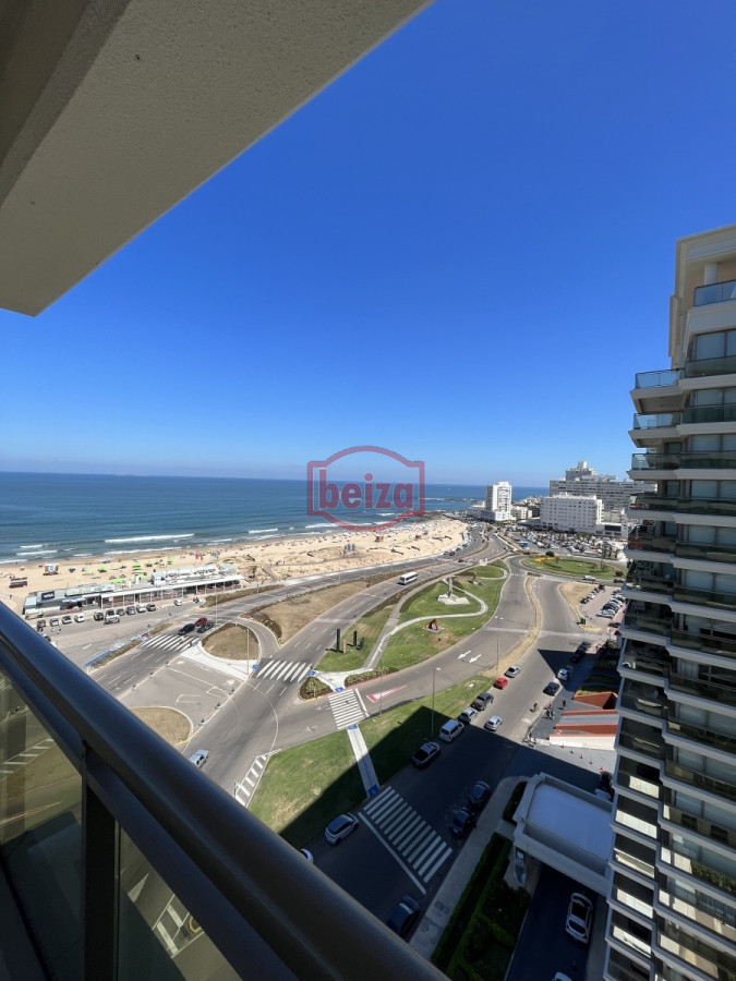 Apartamento ID.163707/Un-dormitorio--Céntrico-pero-a-100-metros-de-la-playa - IMPERIALE DIVINO DE 3 DORMITORIOS