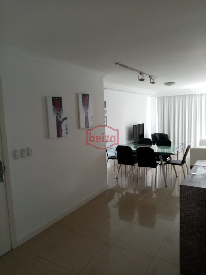 Apartamento ID.162909/VENTA-A-pasos-del-puerto--2-dormitorios-2-baños-con-garage - 2 Dormitorios y medio. Variedad de amenities.