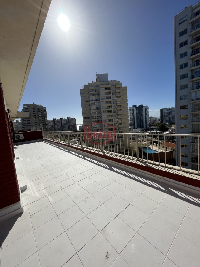 Apartamento ID.90171/Apartamento-en-Peninsula,-1-dormitorios-* - Pent House  con vista a Mansa y Brava