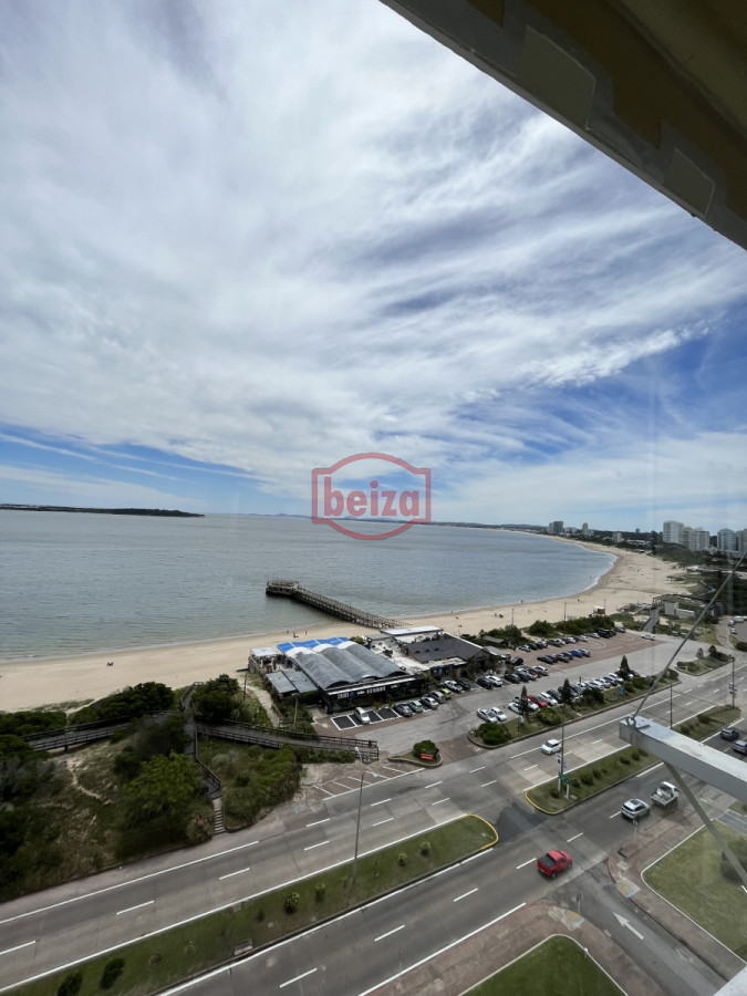 Apartamento ID.165989 - Primera línea de la Mansa. Gran apartamento. 3 Dormitorios y dependencia.