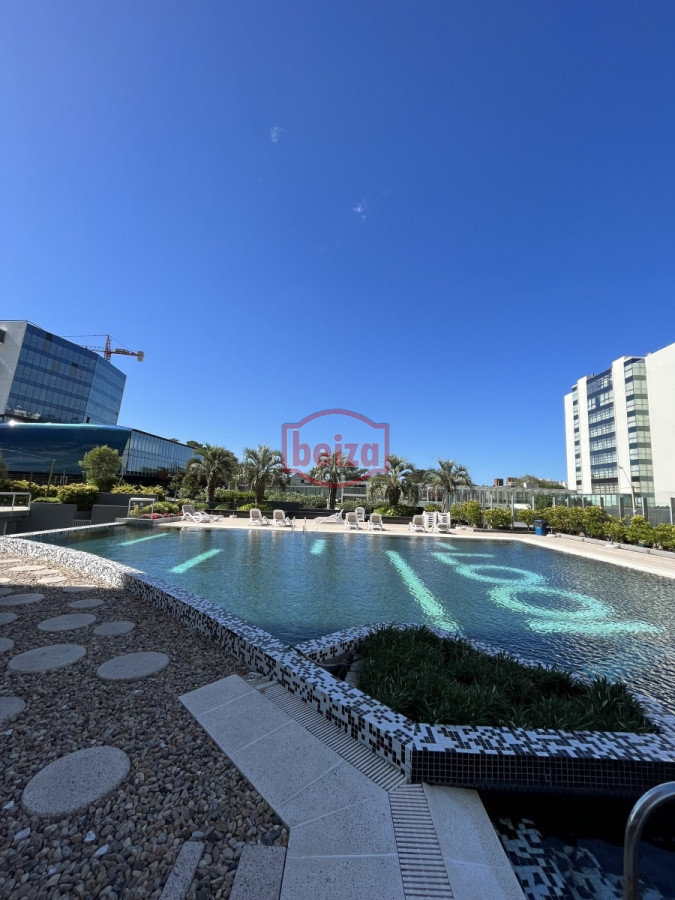 Apartamento ID.163777/Excelente-propiedad-muy-bien-ubicada,amplias-comodidades,pileta-climatizada.- - Frente al mar – Vista panorámica y ubicación inmejorable