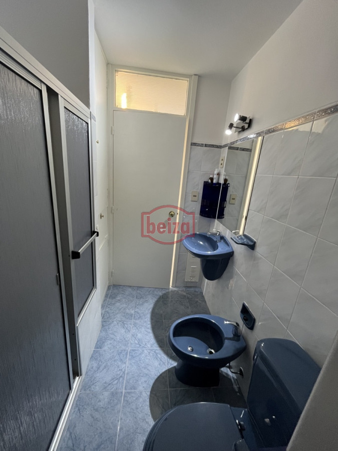 Apartamento ID.10446/Apartamento-de-3-dormitorios-en-el-Puerto - A metros del puerto muy próximo a plaza de los artesanos