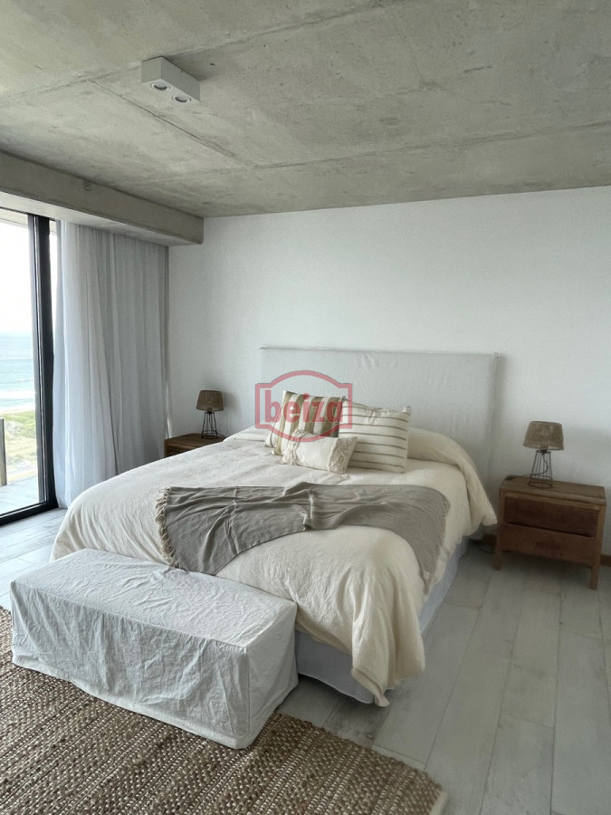Apartamento ID.165043/venta-apartamento-3-dormitorios-con-imponente-terraza. - Apartamento en Punta del Este, Brava