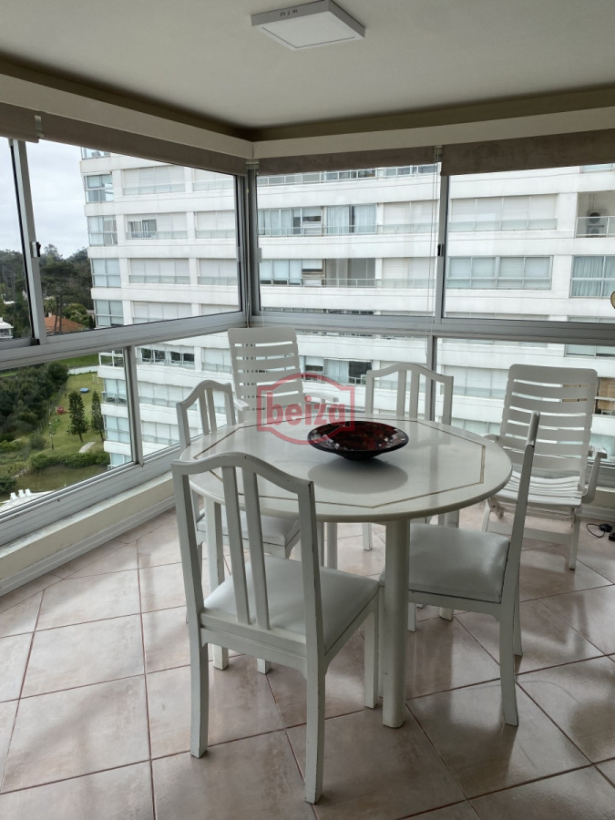 Apartamento ID.166400/Espectacular-apartamento-en-el-corazón-de-punta-del-este - Excelente departamento 