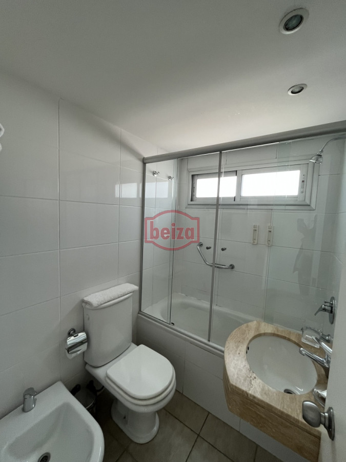 Apartamento ID.163834/Playa-Brava.-1-Dormitorio-y-medio.-Variedad-de-Amenities. - Apartamento de 1 dormitorio - Amplia Financiación 