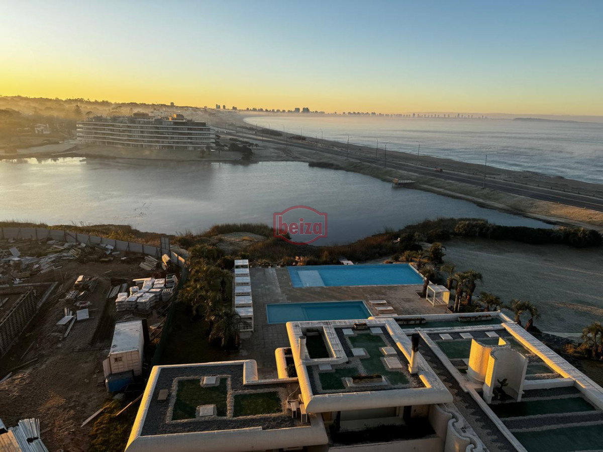 Apartamento ID.166025/Hermoso-apartamento - VENTA POSEIDON con hermosa vista - 2 dormitorios