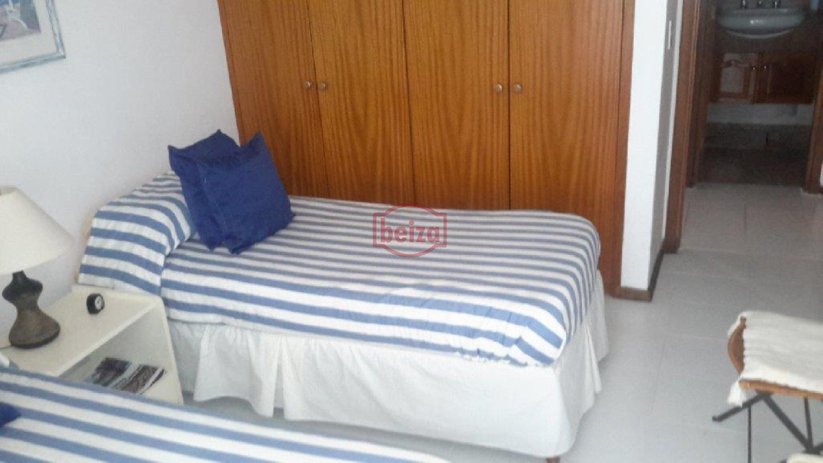 Apartamento ID.161172/Apartamento-en-Mansa,-1-dormitorio-y-medio - Apartamento en Brava, 2 dormitorios *