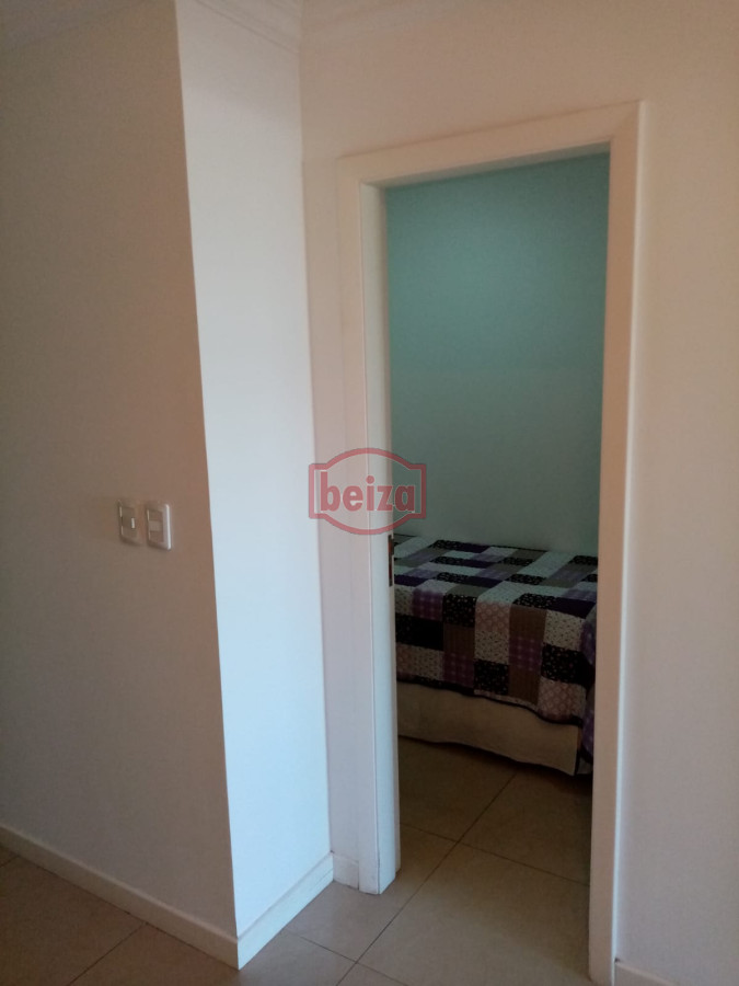 Apartamento ID.162909/VENTA-A-pasos-del-puerto--2-dormitorios-2-baños-con-garage - 2 Dormitorios y medio. Variedad de amenities.