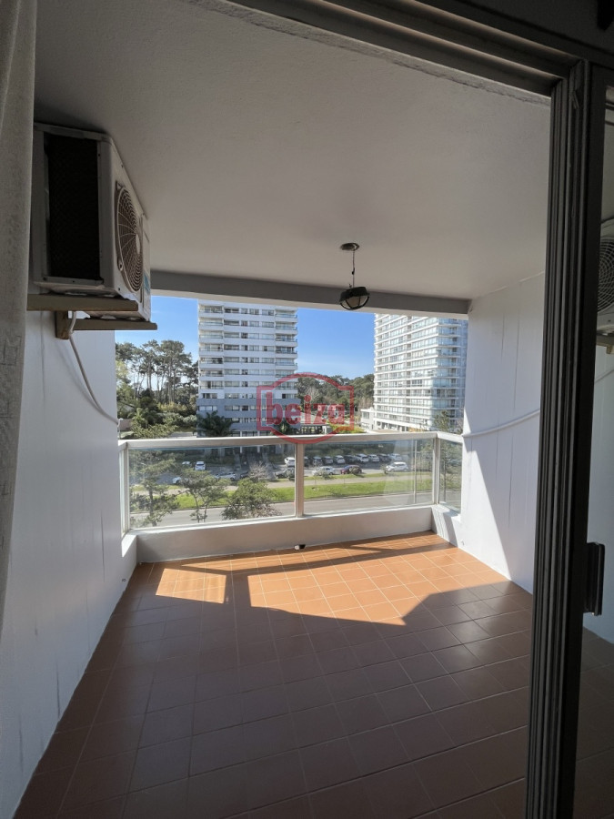 Apartamento ID.70094/Cerca-del-Puerto--Amplia-terraza - Roosevelt - Apartamento cómodo y luminoso - Edificio con Piscina