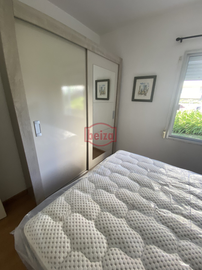 Apartamento ID.166573/APTO-2-DORMS-.-PRÓXIMO-AL-PUERTO-!!!- - Apartamento en Península de 1 Dormitorio