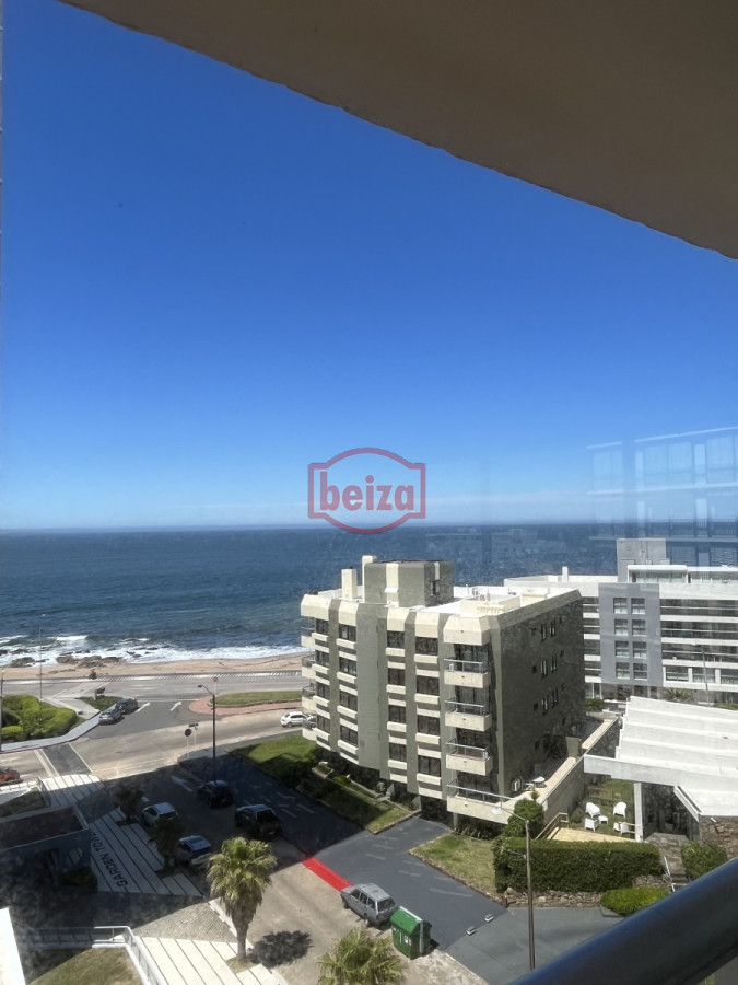 Apartamento ID.165954/El-Monoambiente-que-buscas-a-pasos-del-mar-y-con-financiación- - Venta dos dormitorios en Peninsula* 