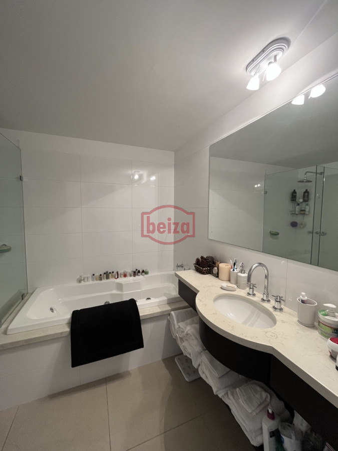 Apartamento ID.160854/Apartamento-en-Brava,-3-dormitorios-en-suite - Apartamento en Brava, 3 dormitorios en suite