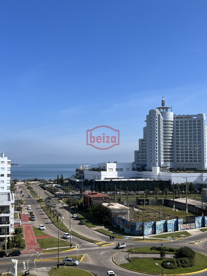 Apartamento ID.163828/Venta-dos-dormitorios-en-mansa - Apartamento de 1 dormitorio con excelente vista - Amplia Financiación 