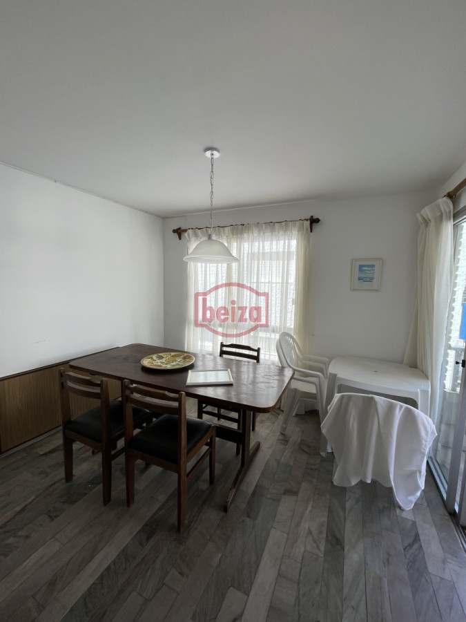 Apartamento ID.10563/Alquiler-anual-con-excelentes-amenities-y-garage-para-2-personas - Cerca del Puerto - Amplia terraza