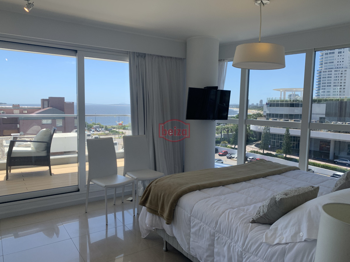 Apartamento ID.166885 - Venta apartamento 3 dormitorios mas servicio playa mansa