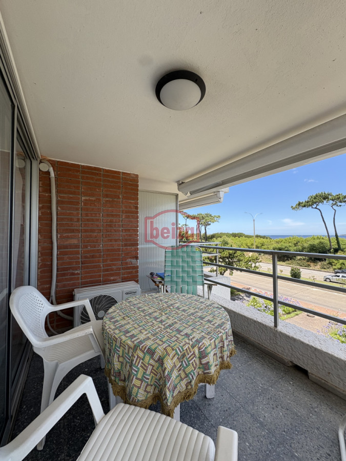 Apartamento ID.166666/un-dormitorio-frente-al-mar - Hermoso apartamento  primera fila mansa