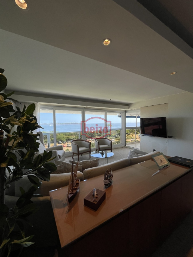 Apartamento ID.162946 - Venta 3 Dormitorios Primera fila Mansa