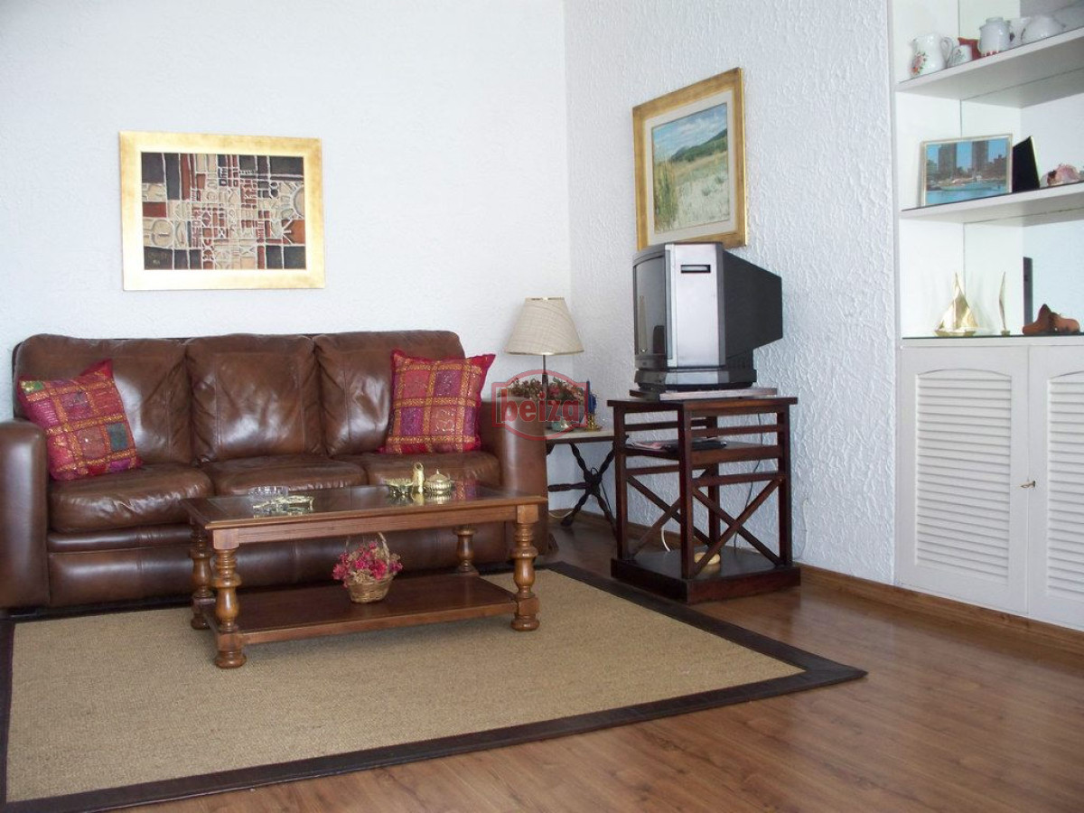 Apartamento ID.10514/A-metros-del-puerto-muy-próximo-a-plaza-de-los-artesanos - A pasos del Puerto Con buena vista a la Brava y a la Isla de lobos