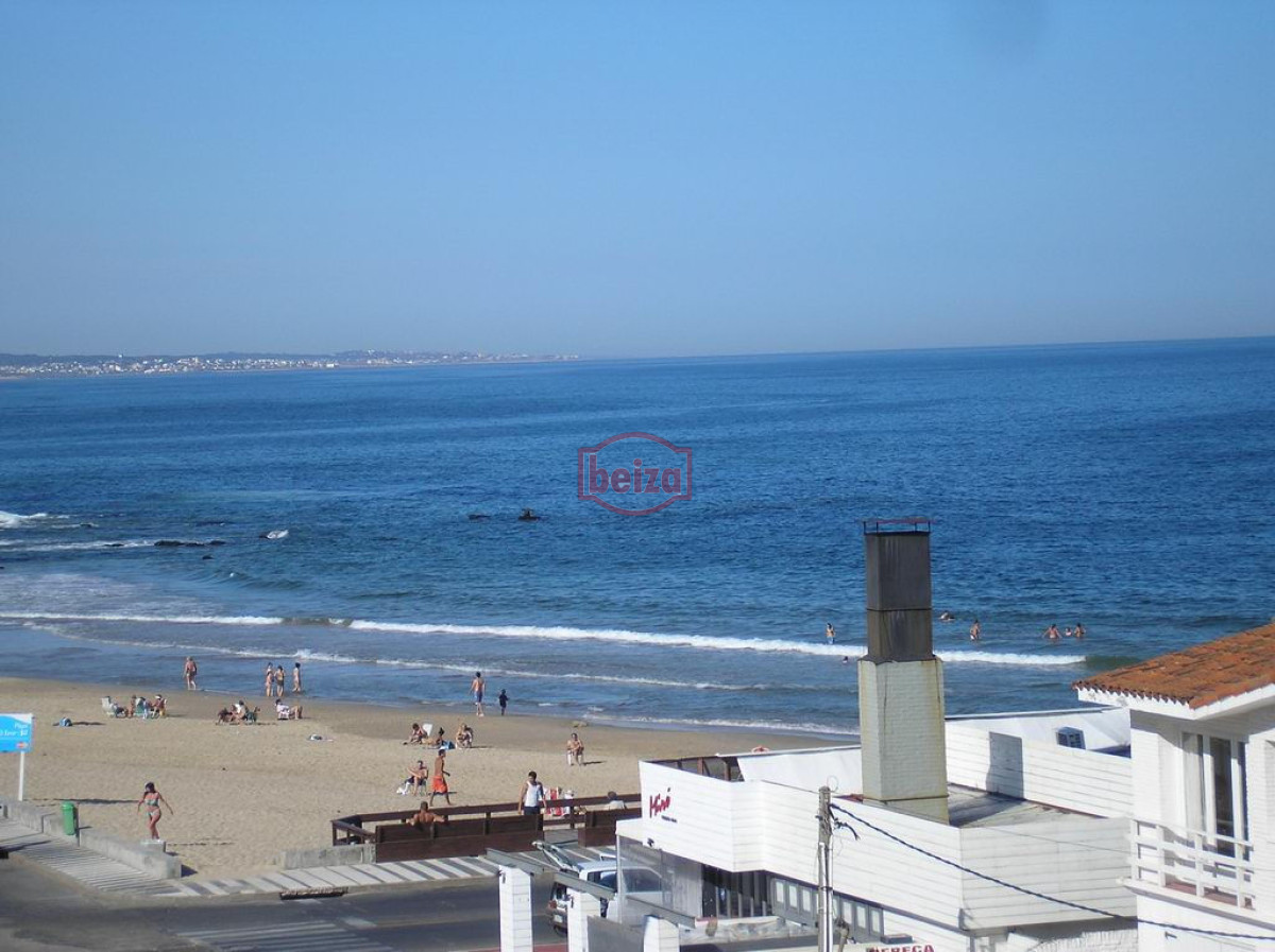Apartamento ID.160039/Apartamentos-en-Venta--Beiza-Propiedades - Apartamento en Peninsula, 2 dormitorios *