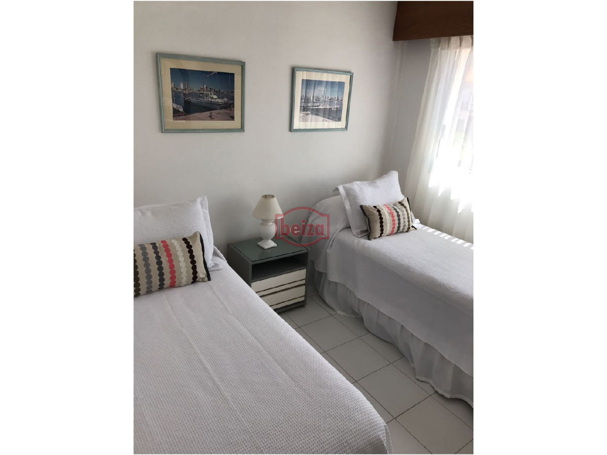 Apartamento ID.161084/2-Dormitorios-y-medio.-Variedad-de-amenities. - Vista al mar y excelente ubicación