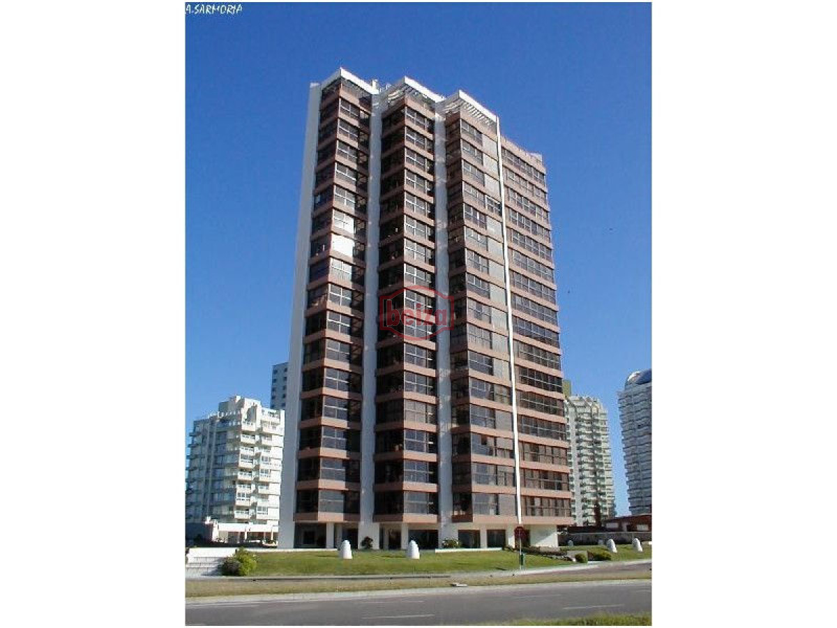 Apartamento ID.161212/Apartamento-en-Brava,-3-dormitorios-en-suite - Apartamento en Brava, 2 dormit venta y alquiler