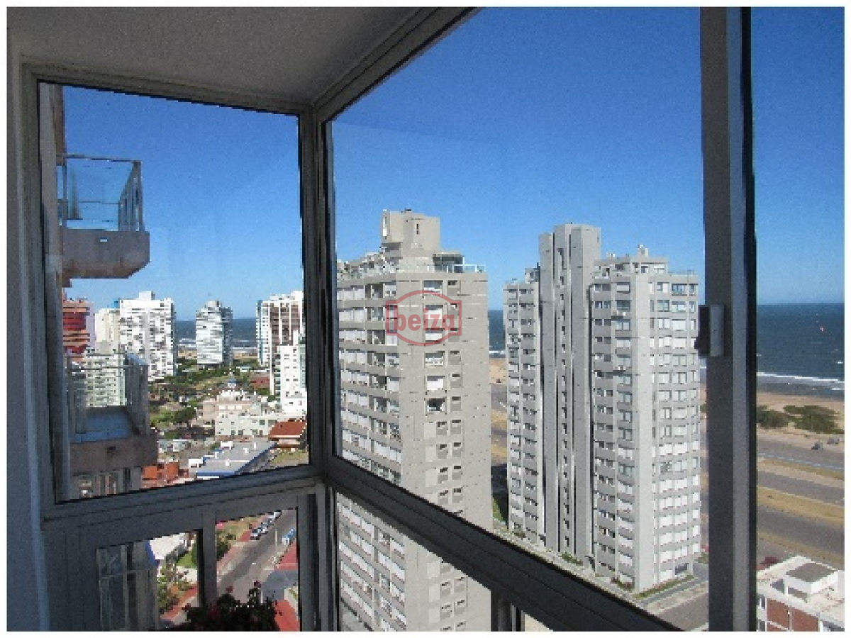 Apartamento ID.162582/Apartamento-en-Peninsula,-4-dormitorios-* - Brava, 1 dormitorio y medio