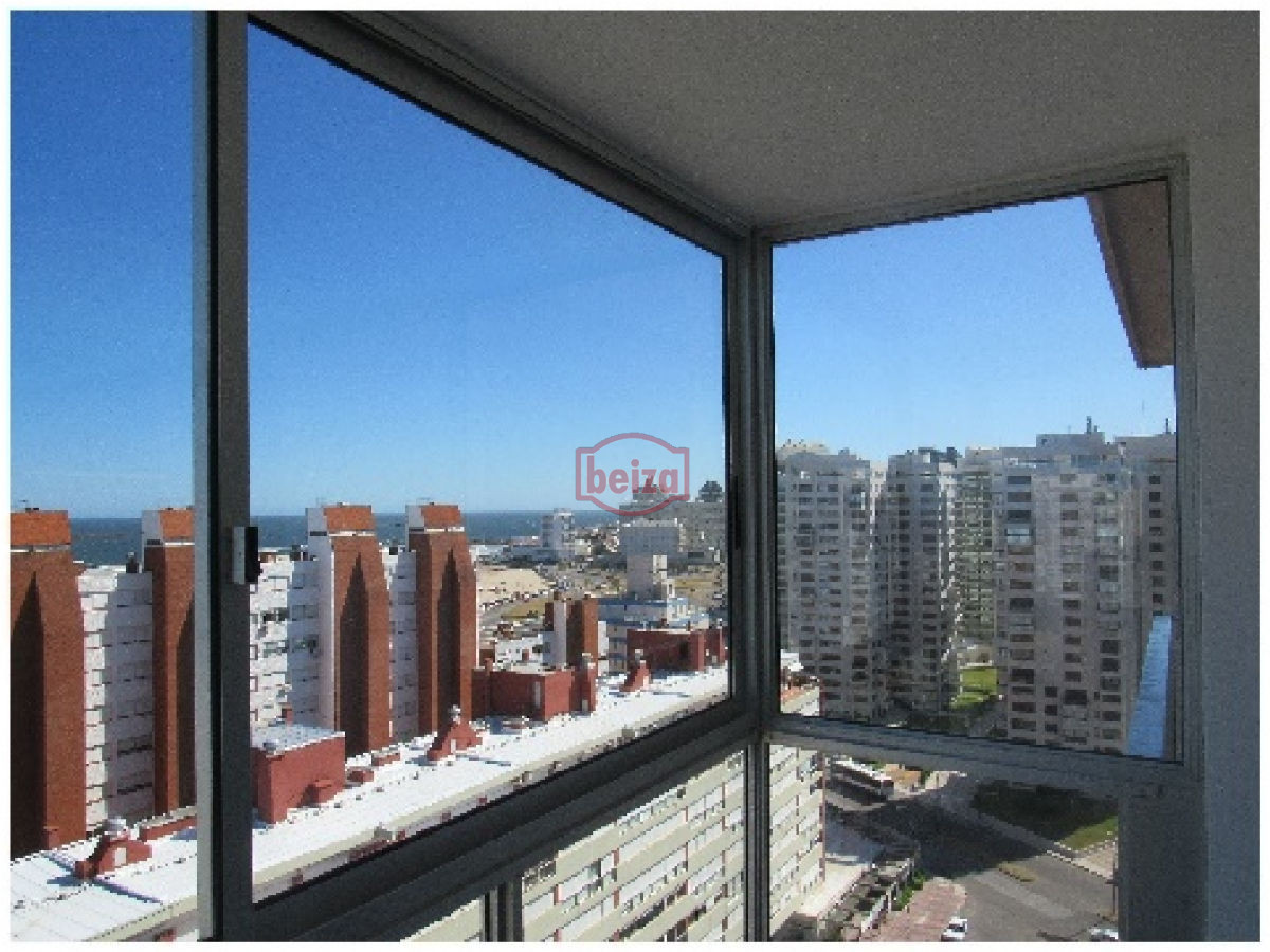 Apartamento ID.162582/Apartamento-en-Peninsula,-4-dormitorios-* - Brava, 1 dormitorio y medio