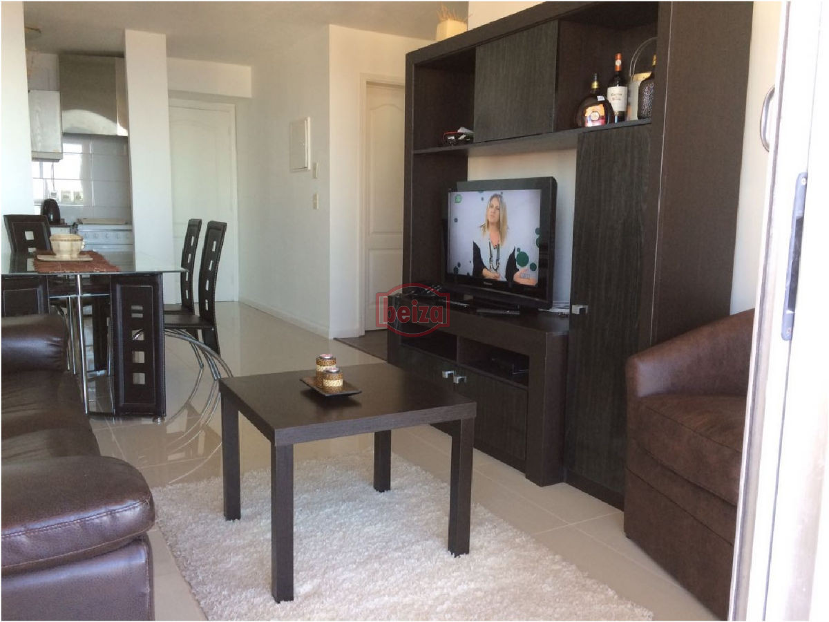 Apartamento ID.162582/Apartamento-en-Peninsula,-4-dormitorios-* - Brava, 1 dormitorio y medio