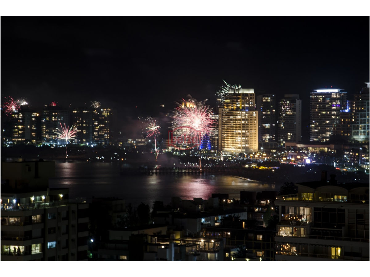 Apartamento ID.163004/Venta-departamento-en-punta-del-este- - VENTA  en Península, 3 dormitorios  vista puerto