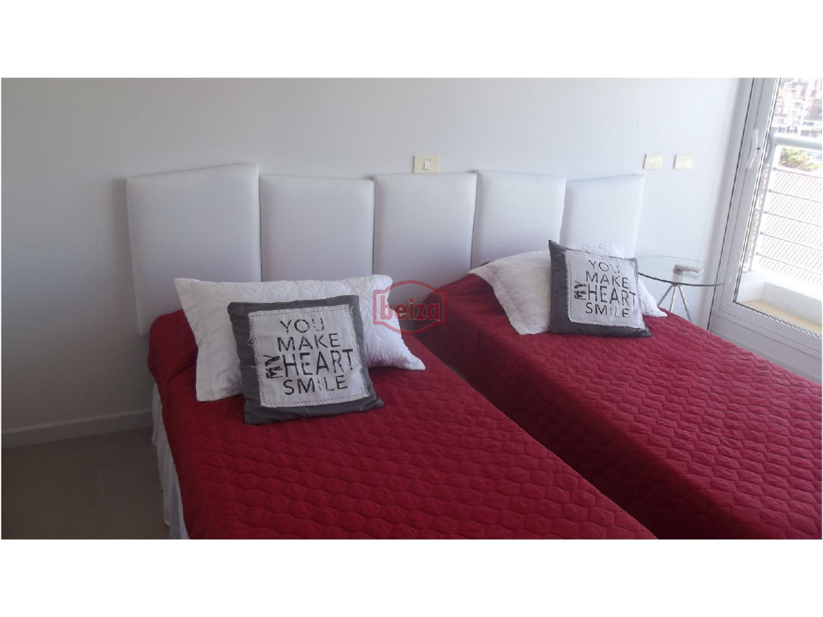 Apartamento ID.163019/2-Dormitorios-y-medio.-Variedad-de-amenities. - Apartamento en Mansa, 3 dormitorios *
