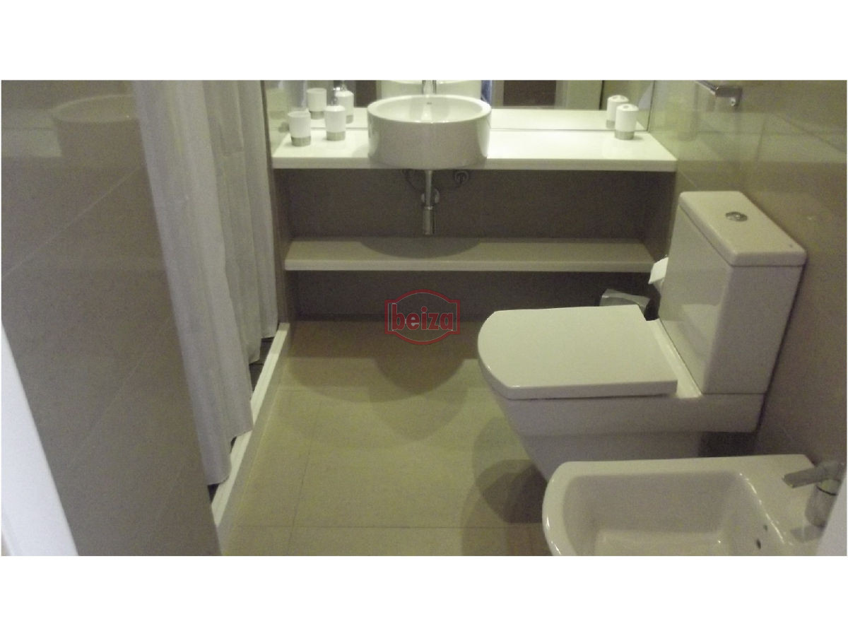 Apartamento ID.163019/2-Dormitorios-y-medio.-Variedad-de-amenities. - Apartamento en Mansa, 3 dormitorios *