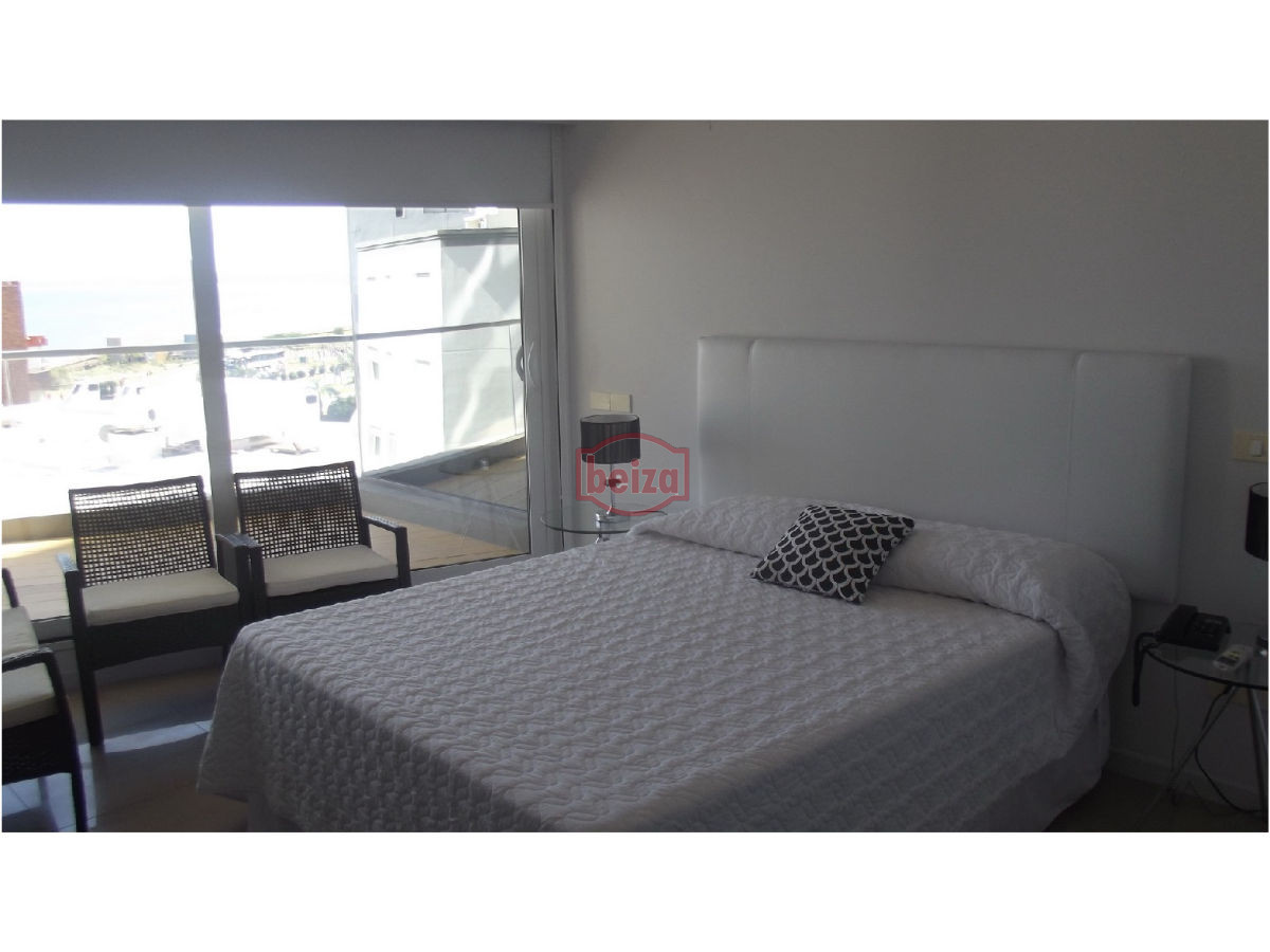 Apartamento ID.163019/2-Dormitorios-y-medio.-Variedad-de-amenities. - Apartamento en Mansa, 3 dormitorios *