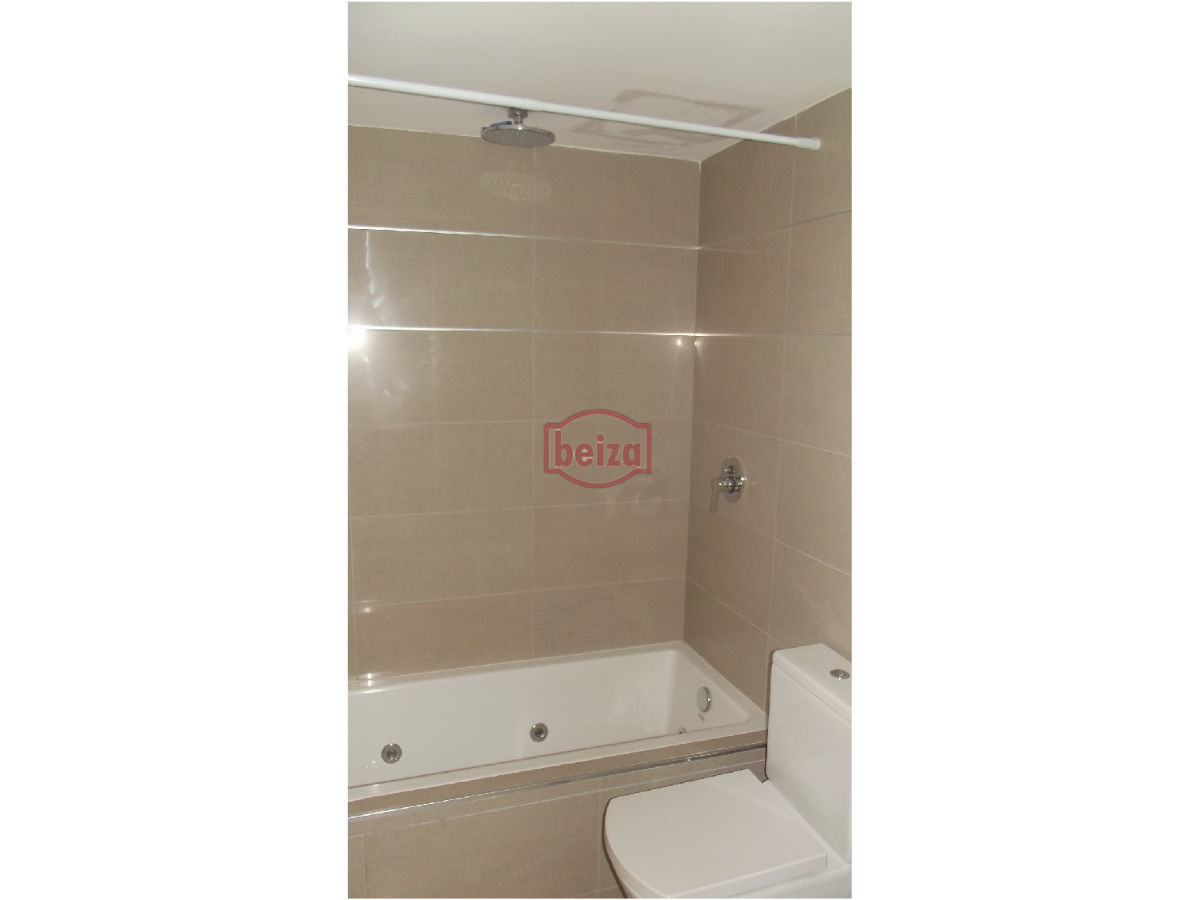 Apartamento ID.163019/2-Dormitorios-y-medio.-Variedad-de-amenities. - Apartamento en Mansa, 3 dormitorios *