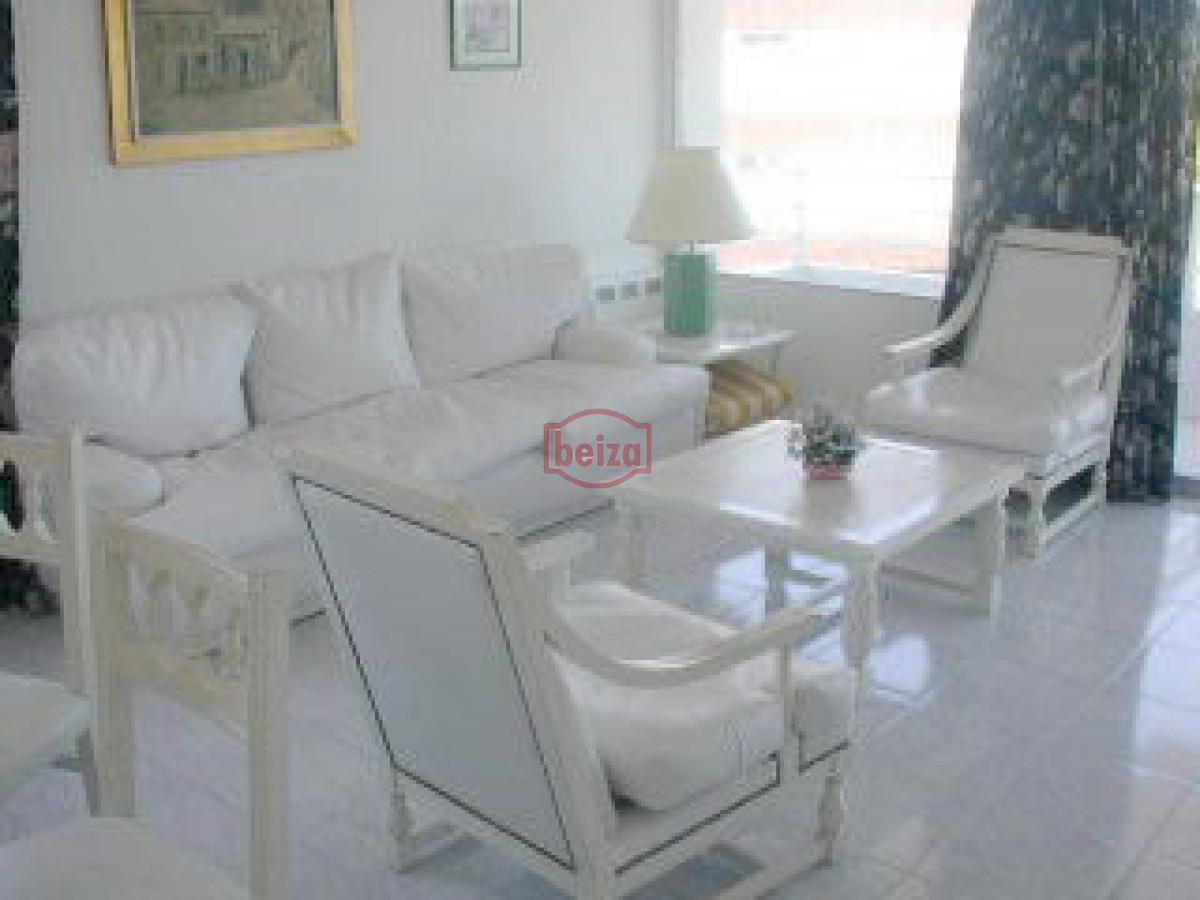Apartamento ID.371/Apartamento-en-Penìnsula - En playa mansa con buena vista  al mar